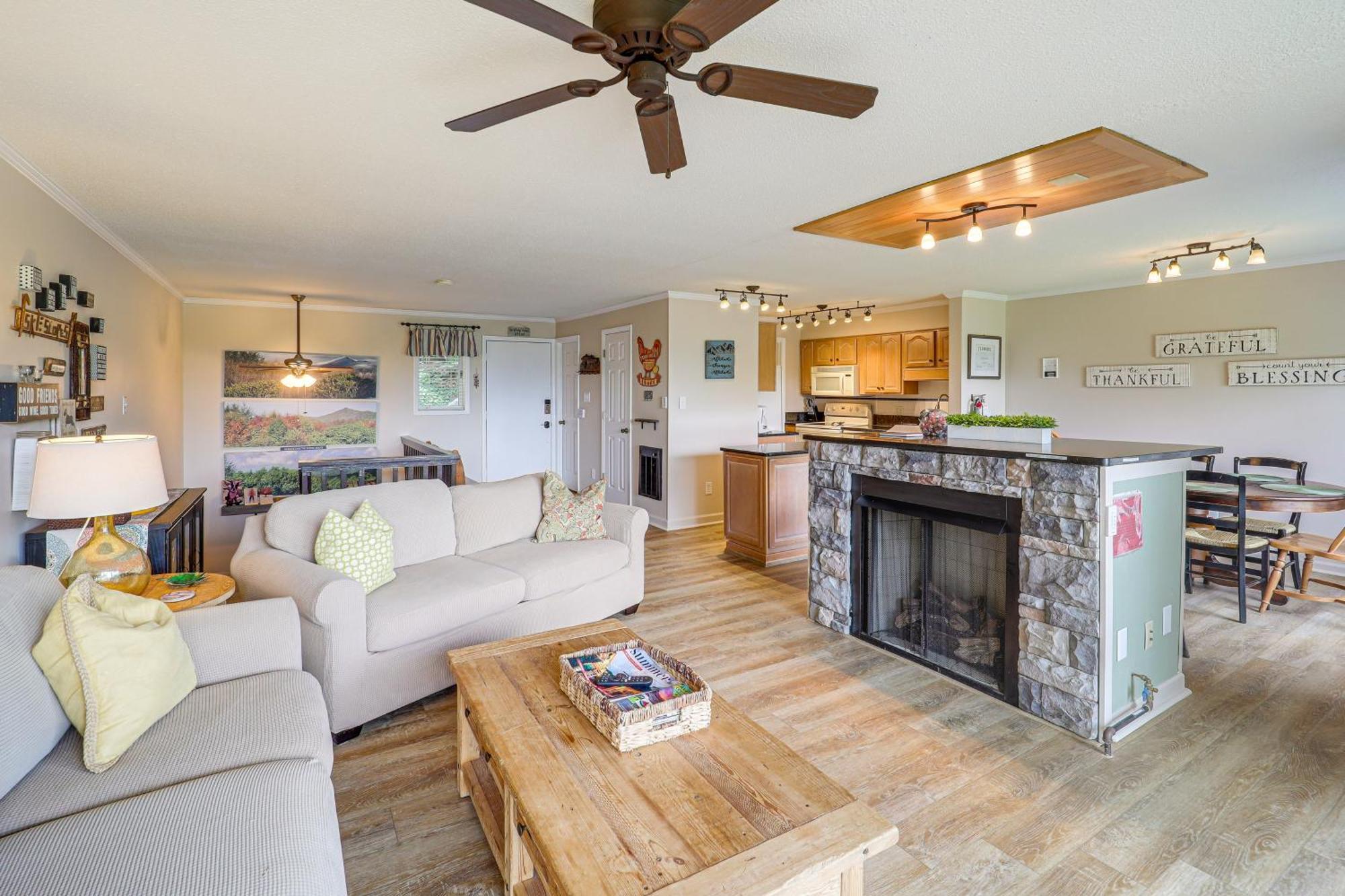 Banner Elk Mountain-View Condo 3 Mi To Skiing! 외부 사진